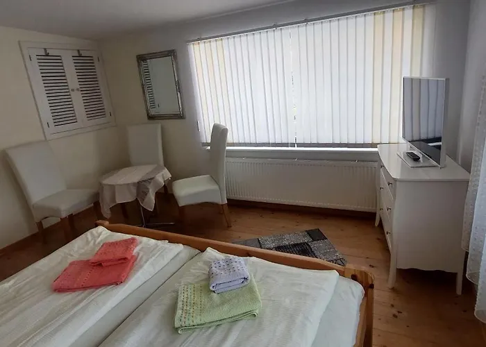 Semesterbostad - Wohnung- Havelblick *